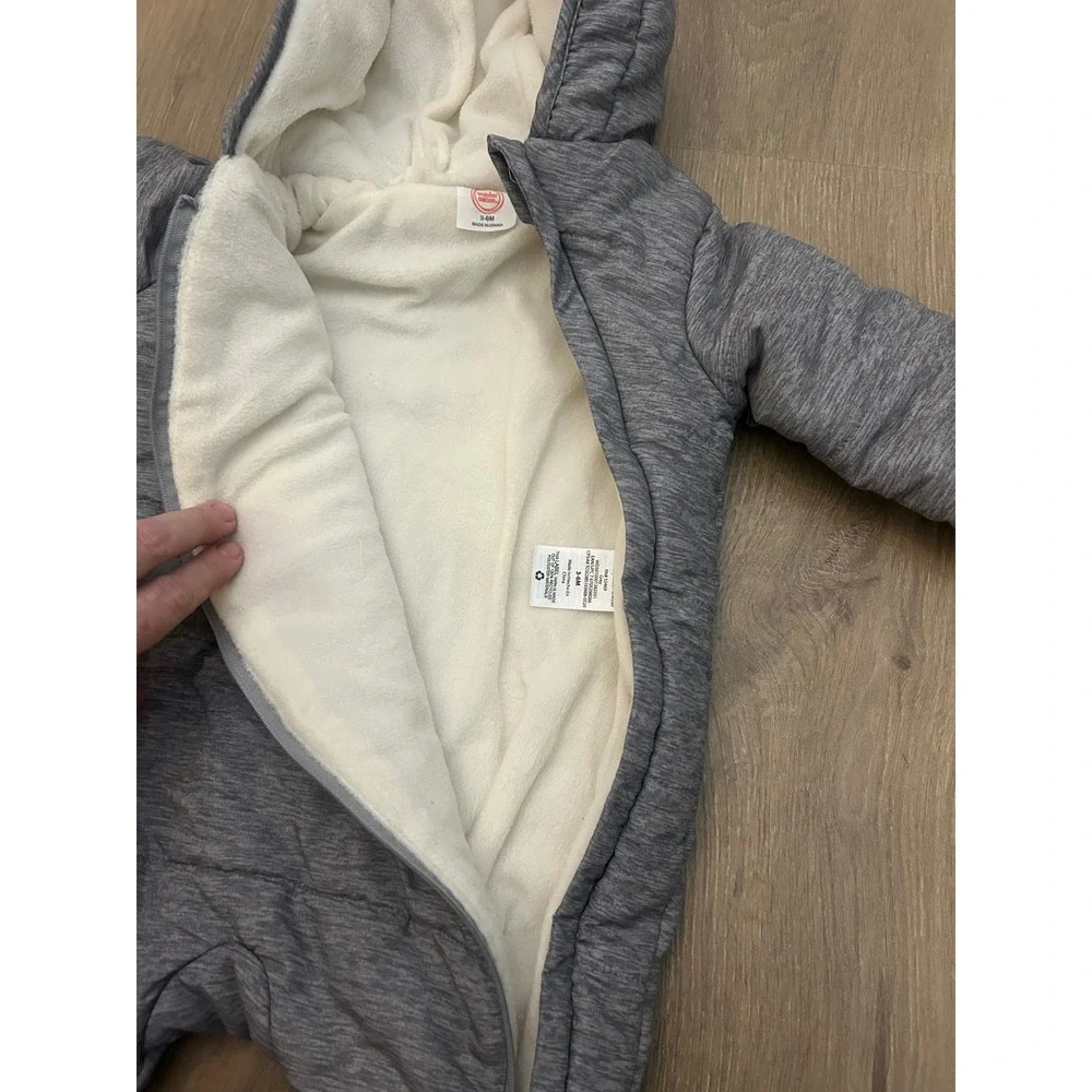 Adorable Baby Bear Hooded Full Body Fleece Puffer Size 6 Months Snowsuit Onesie